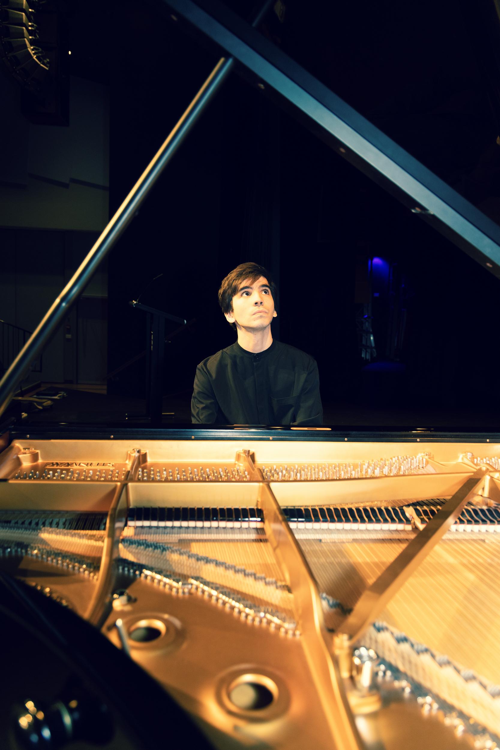 Nicolas Margarit performing at the piano